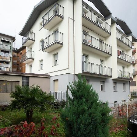 Casa Vacanze Valeria Sondrio Exterior foto