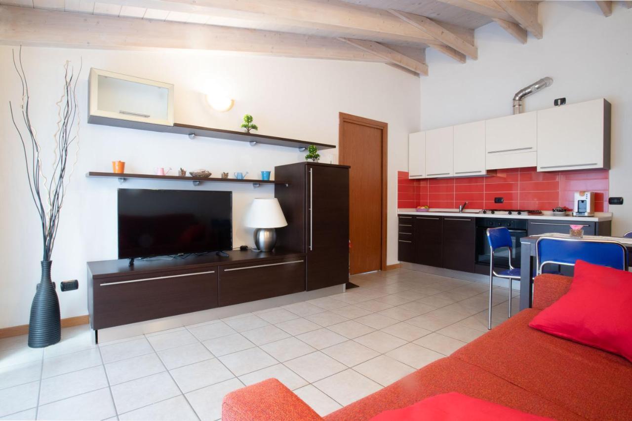 Casa Vacanze Valeria Sondrio Exterior foto